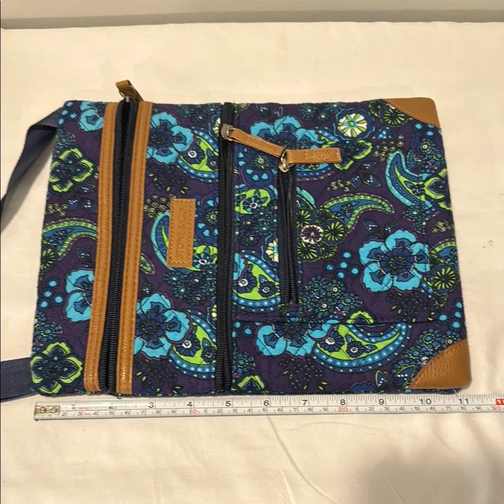Stone & Co. Adjustable Strap Crossbody Bag - Picture 9 of 10